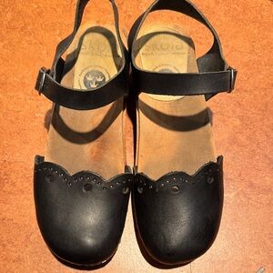 Elegant Black Leather Dress Shoes